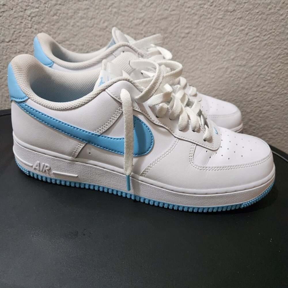 Nike Air Force 1 - Picture 6 of 10